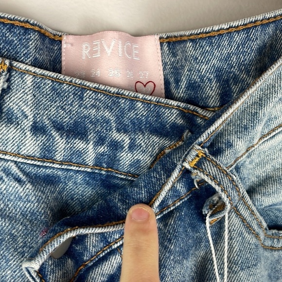 NWT Revice 90s Women Jeans SZ 32 Made in LA Unique Closure High Rise Mom Jean - Picture 7 of 14